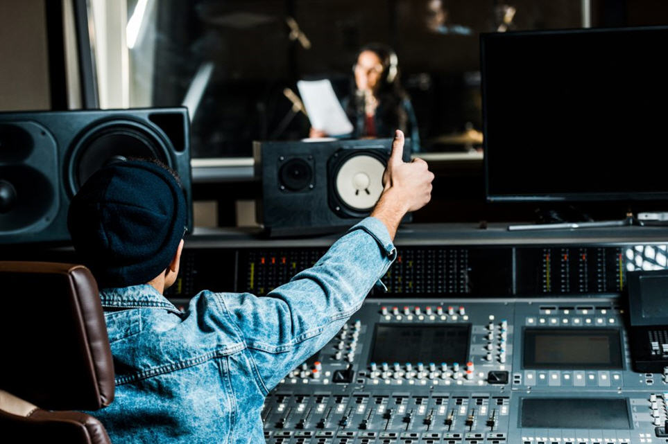 Things Producers Expect From An Artist In The Studio