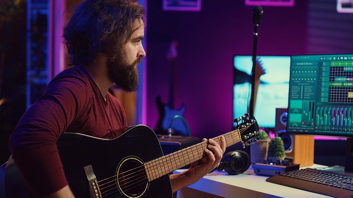 Breaking Through: How Independent Artists Can Navigate the Competitive Music Industry
