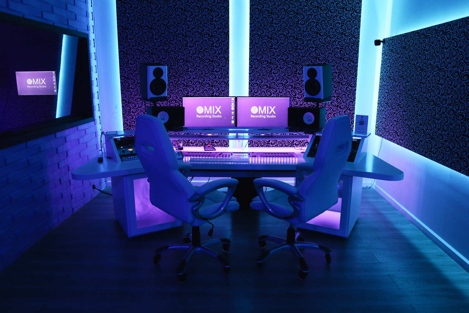 MIX Recording Studio LA Photo Gallery: Behind the Scenes in Los Angeles