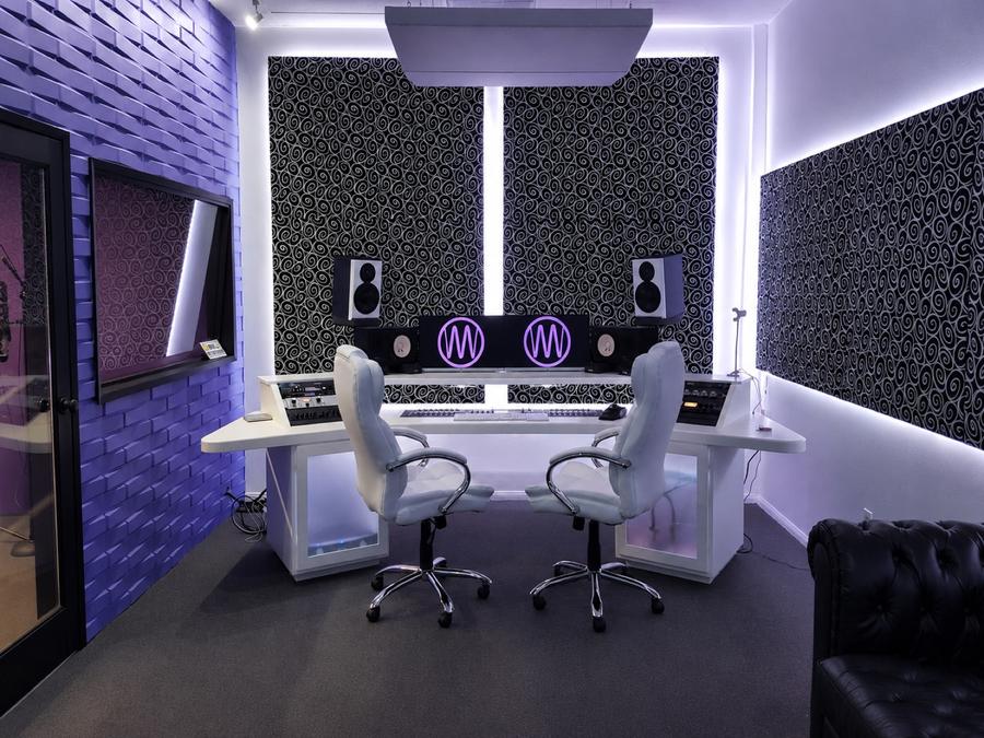 MIX I vocal room